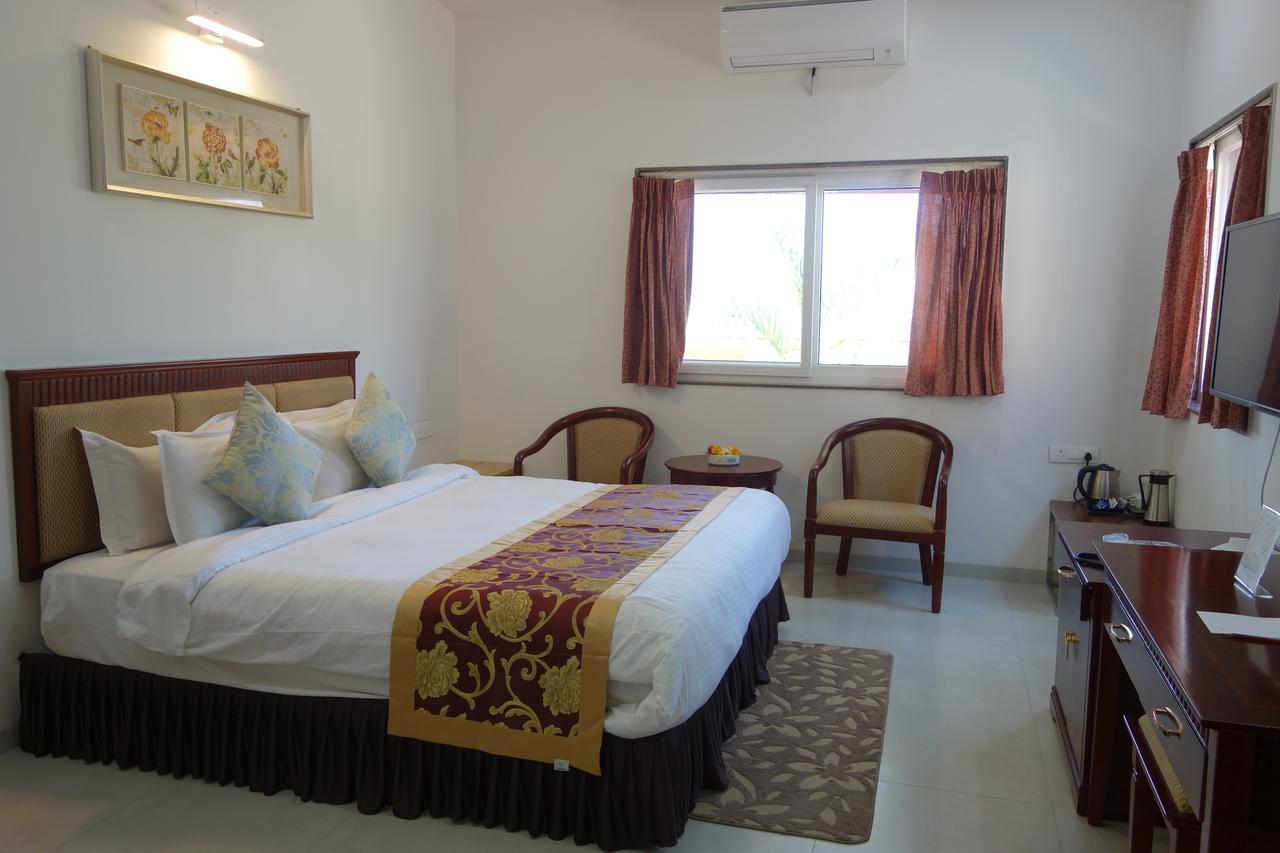 Savana Lake Resort Nashik Luaran gambar